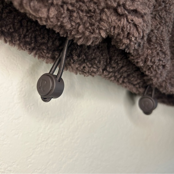 Lululemon brown Sherpa jacket cinchable size 4 NWOT - Picture 4 of 12